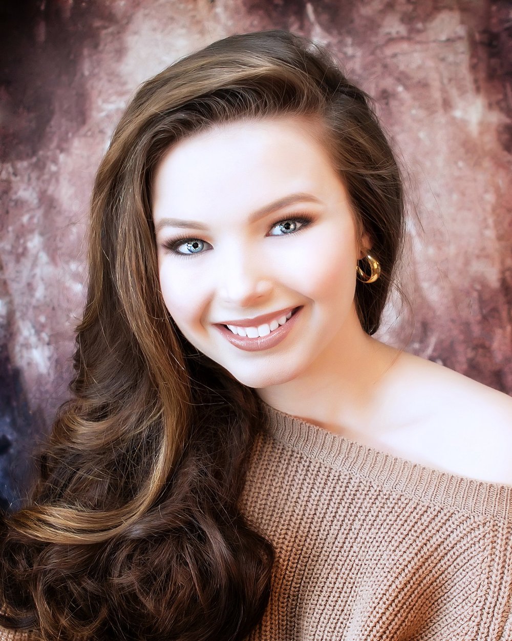 KATHRYN "KATIE" MANUEL    Upstate New York's Outstanding Teen   Talent: &nbsp; Vocal   Platform: &nbsp;Prevent The Pen