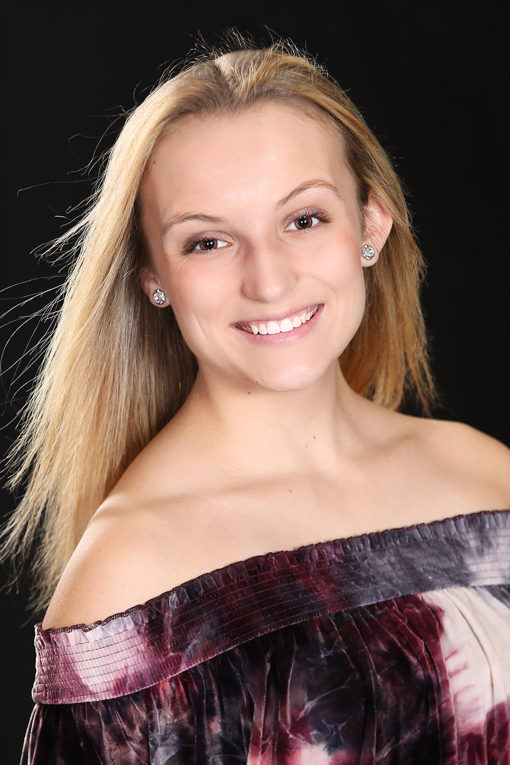 ALEXIS HOUSER    Montgomery County's Outstanding Teen   Talent: &nbsp;Dance   Platform: &nbsp;When Life Throws You A Curve: Living with Scoliosis